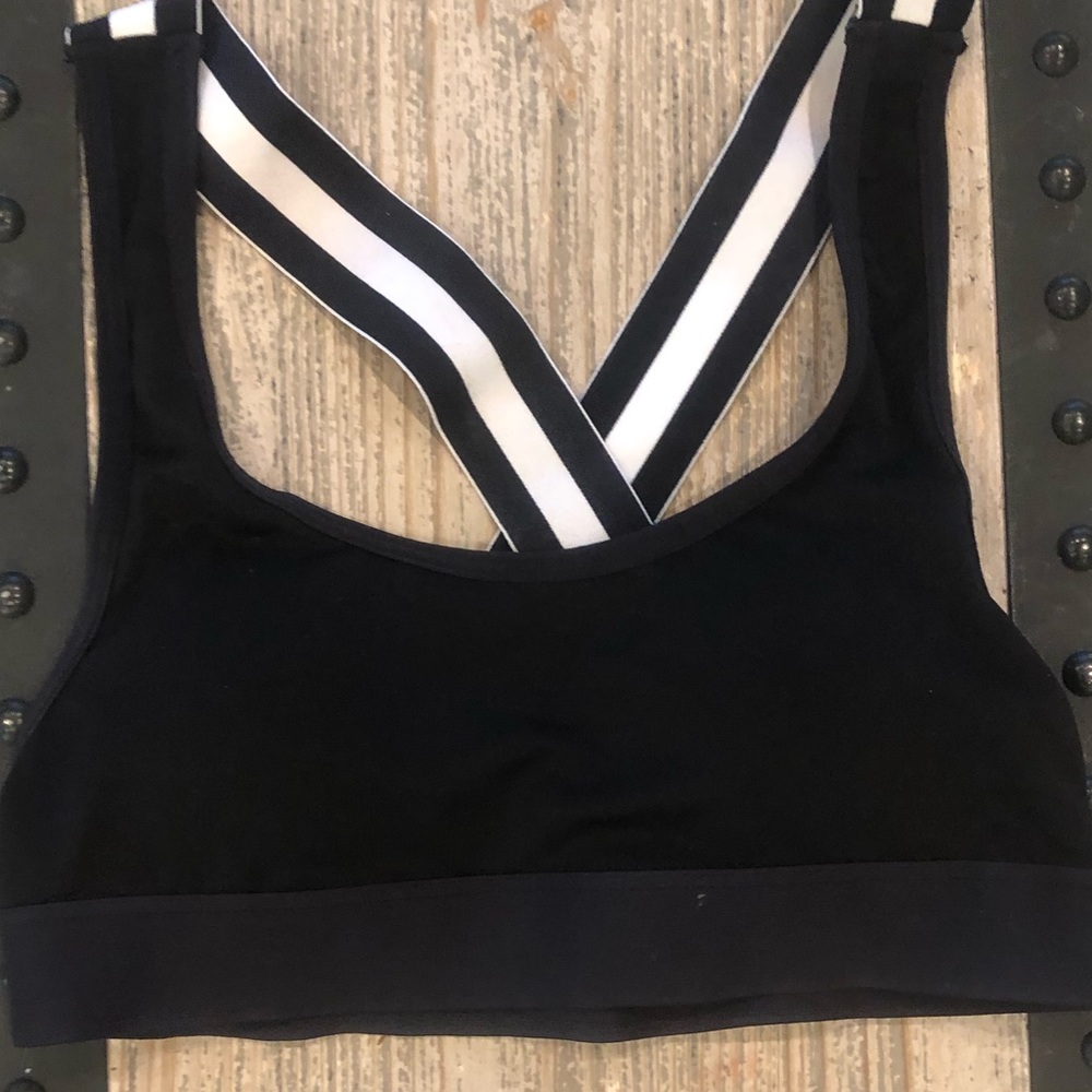 Sports bra